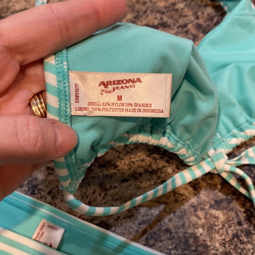 Women’s Arizona bikini size medium - Picture 2 of 4